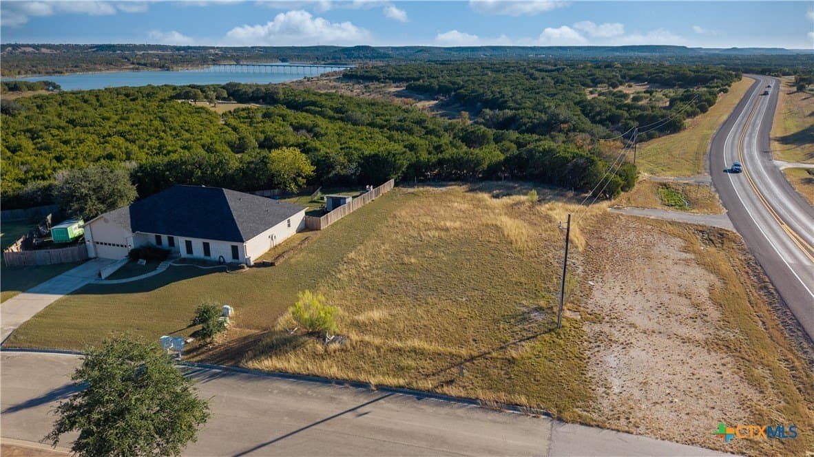 0.58 acres in Bell County - photo 2