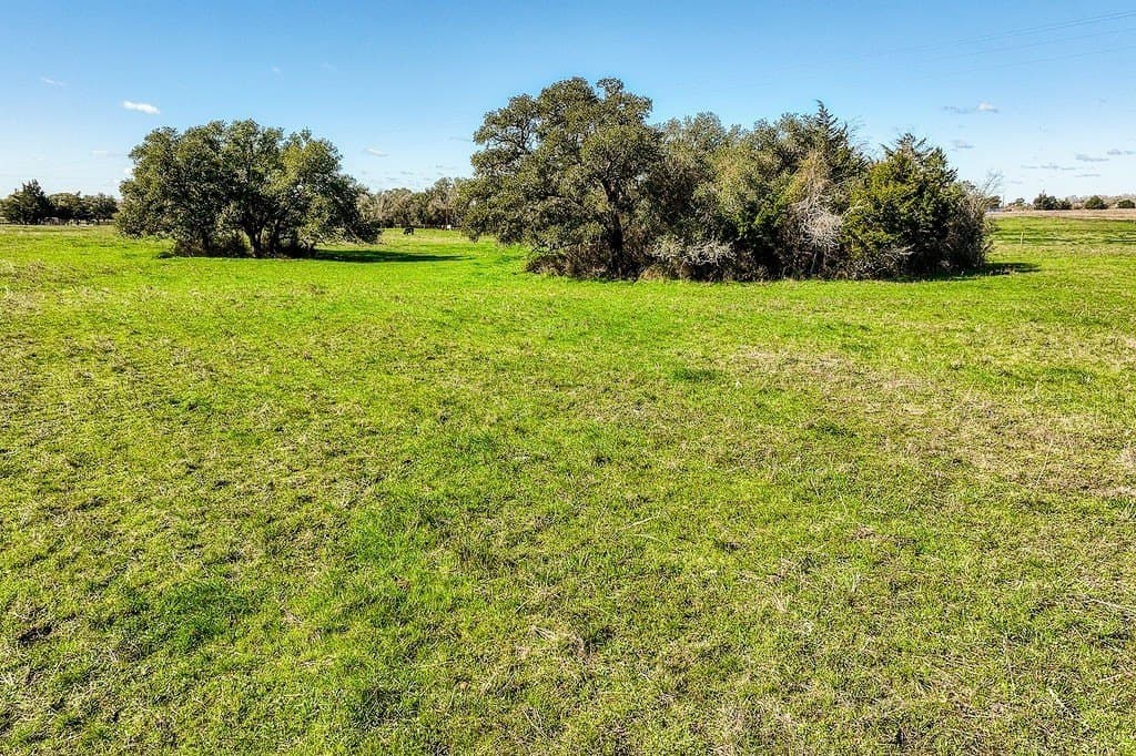 10.1 acres in Fayette County