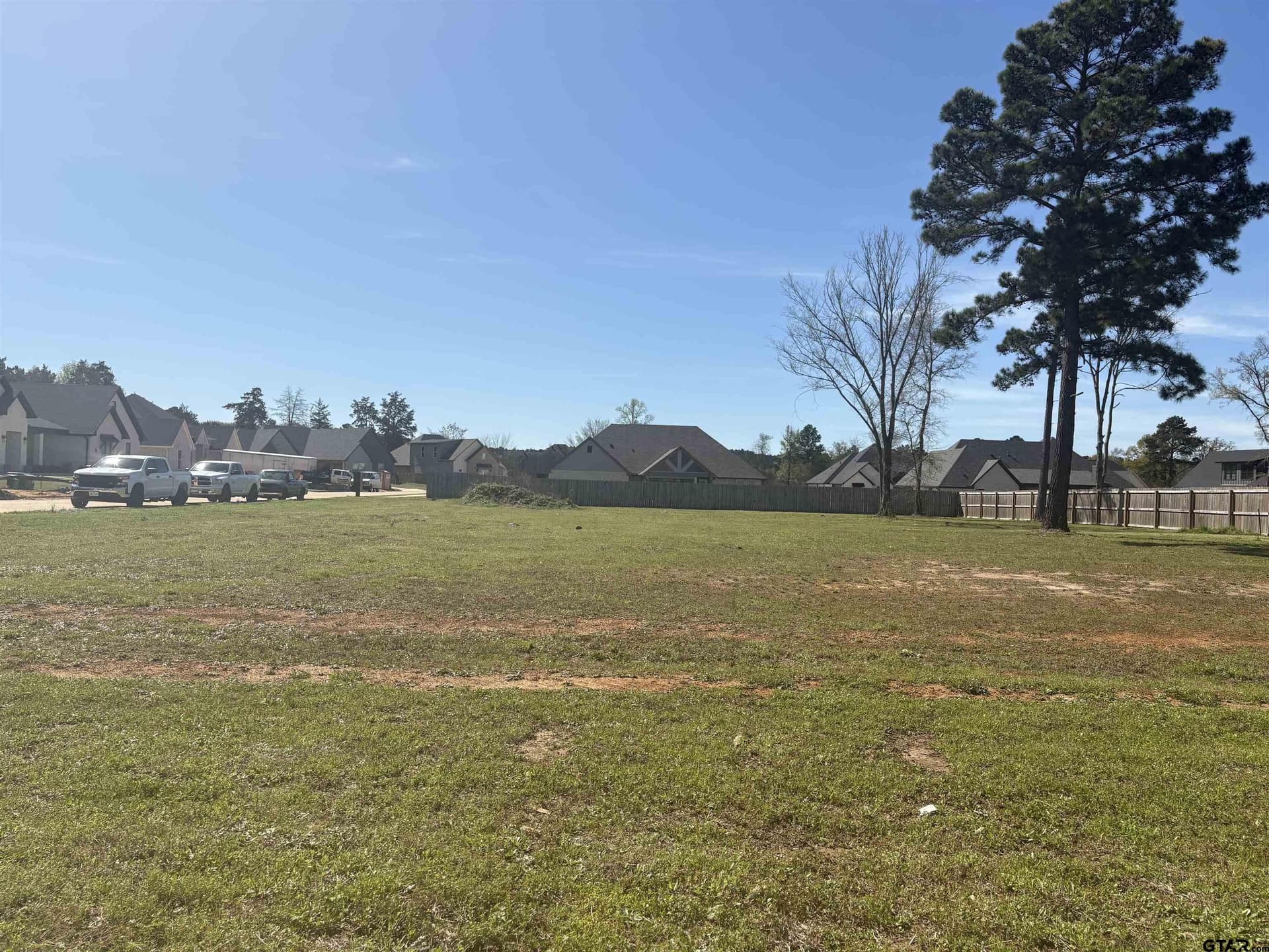0.5 acres in Smith County gallery image 3