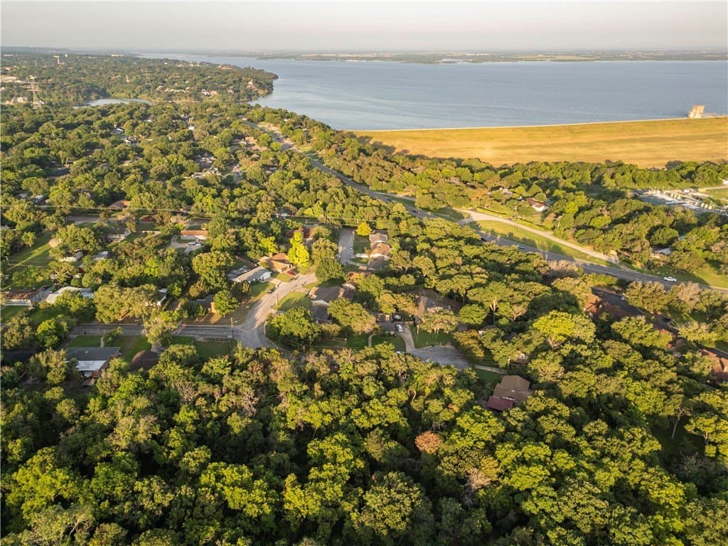 0.34 acres in McLennan County - photo 2