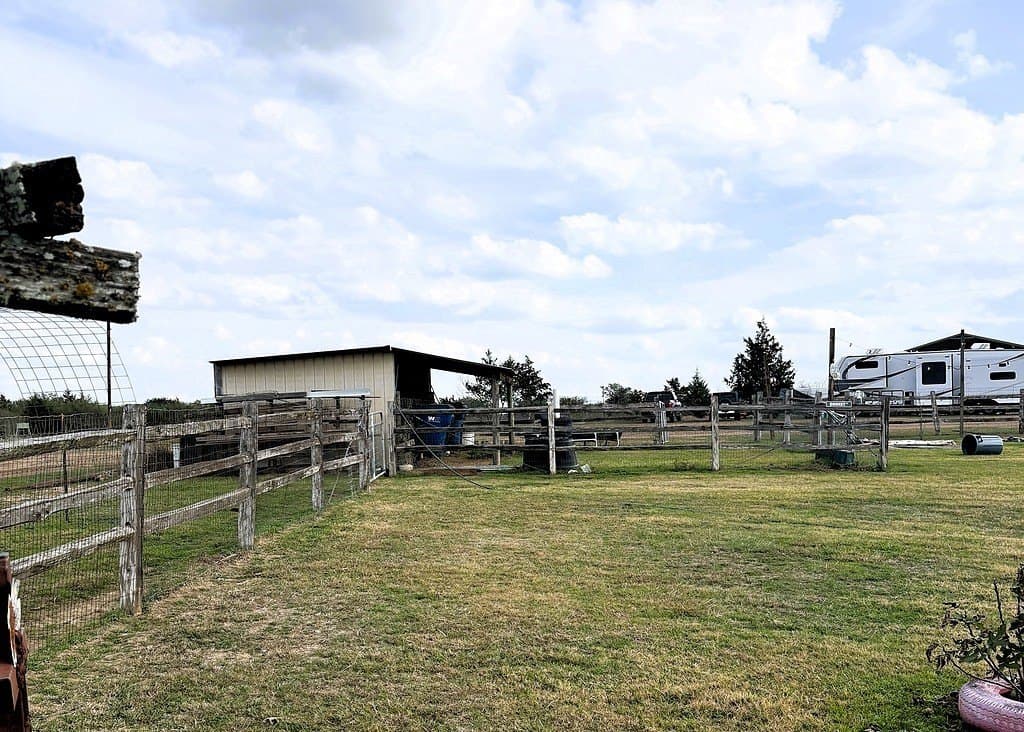 9.64 acres in Lavaca County - photo 14