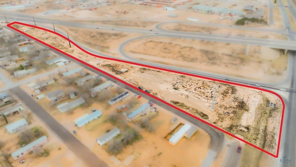 2.5 acres in Midland County gallery image 2