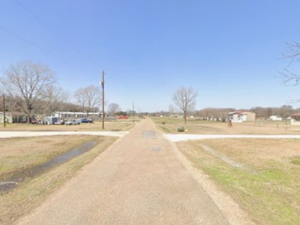0.39 acres in McLennan County - photo 4
