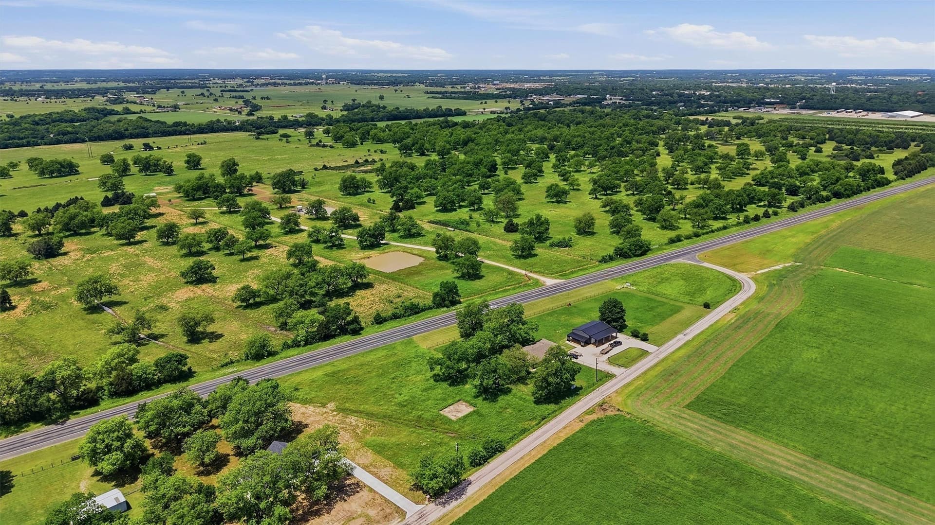 1.06 acres in Grayson County gallery image 4