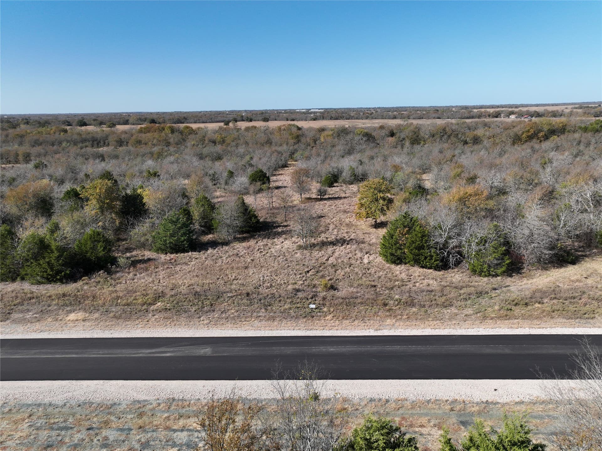 5.56 acres in Van Zandt County - photo 2