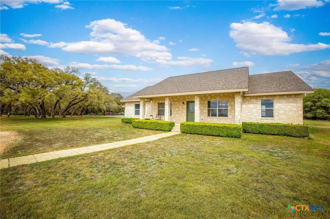 20 acres in Comal County featured view