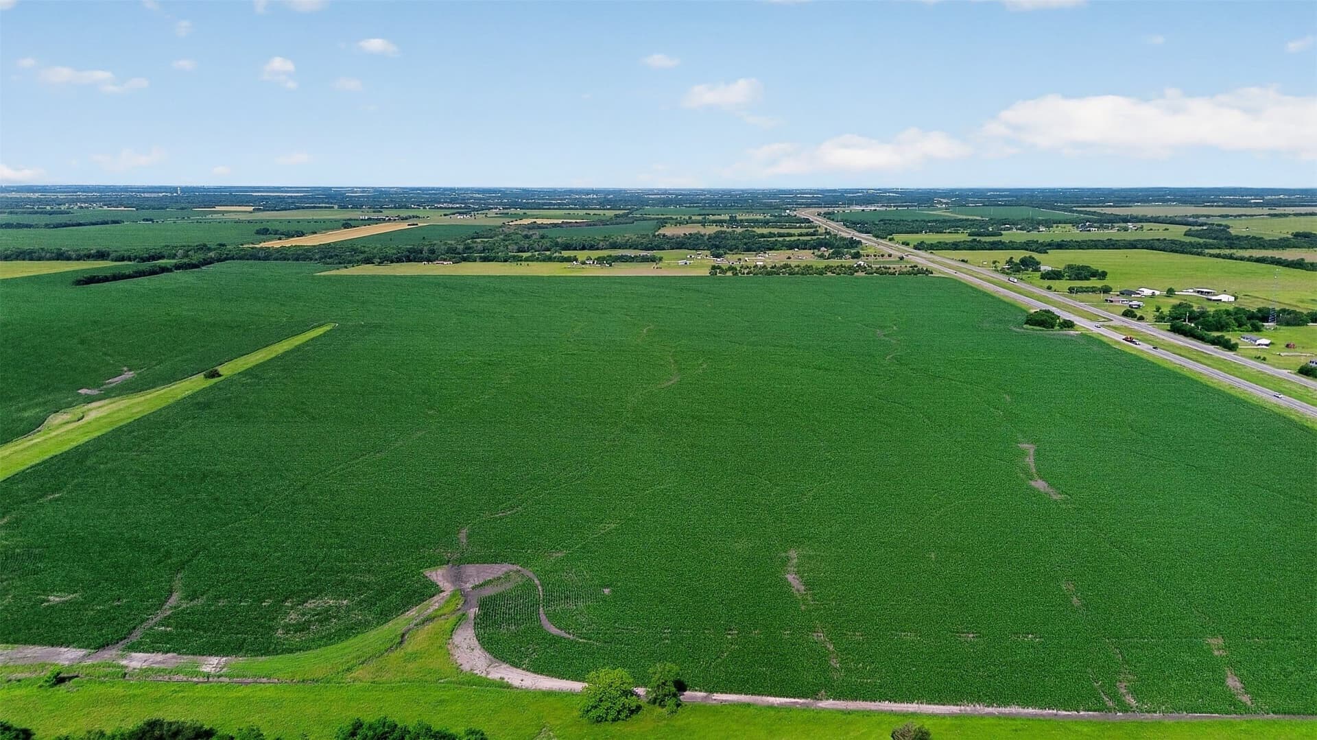 281.55 acres in Hunt County - photo 8