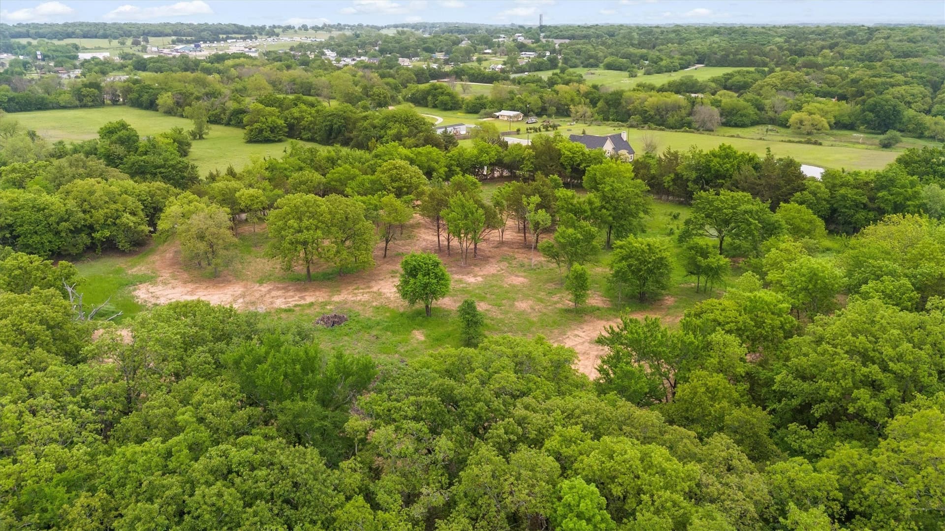 1 acres in Cooke County - photo 4