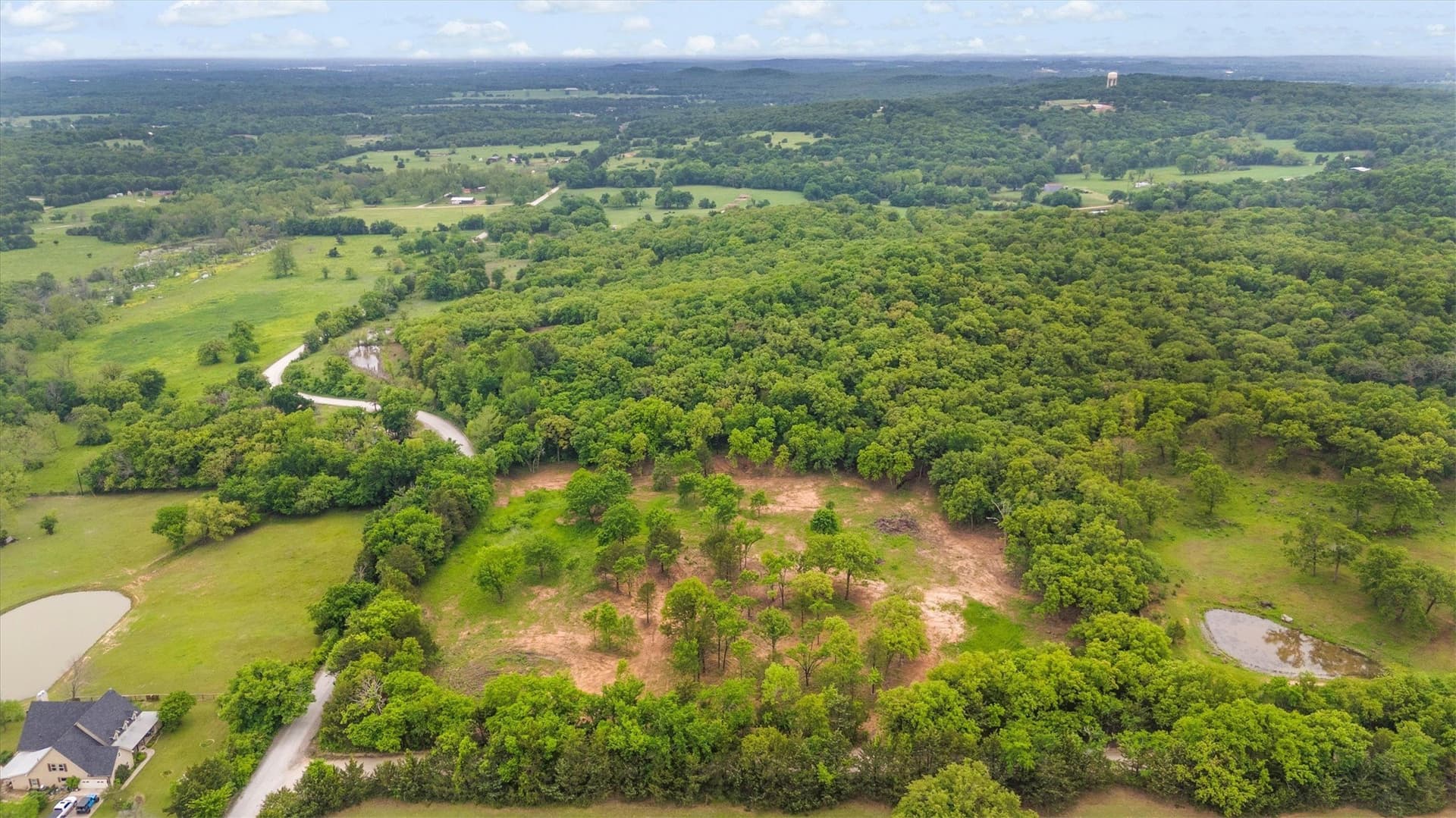 1 acres in Cooke County - photo 3