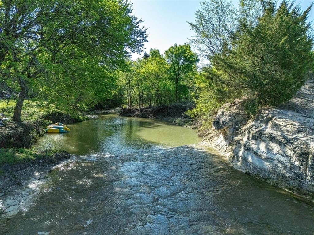17.92 acres in Ellis County gallery image 2