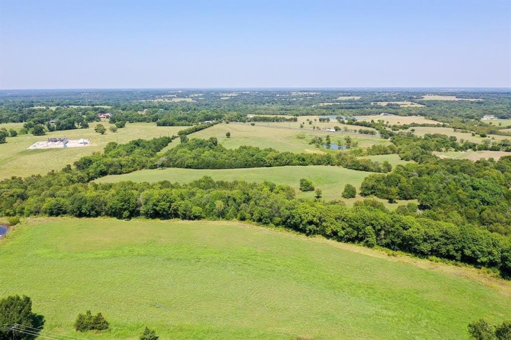 58.82 acres in Grayson County