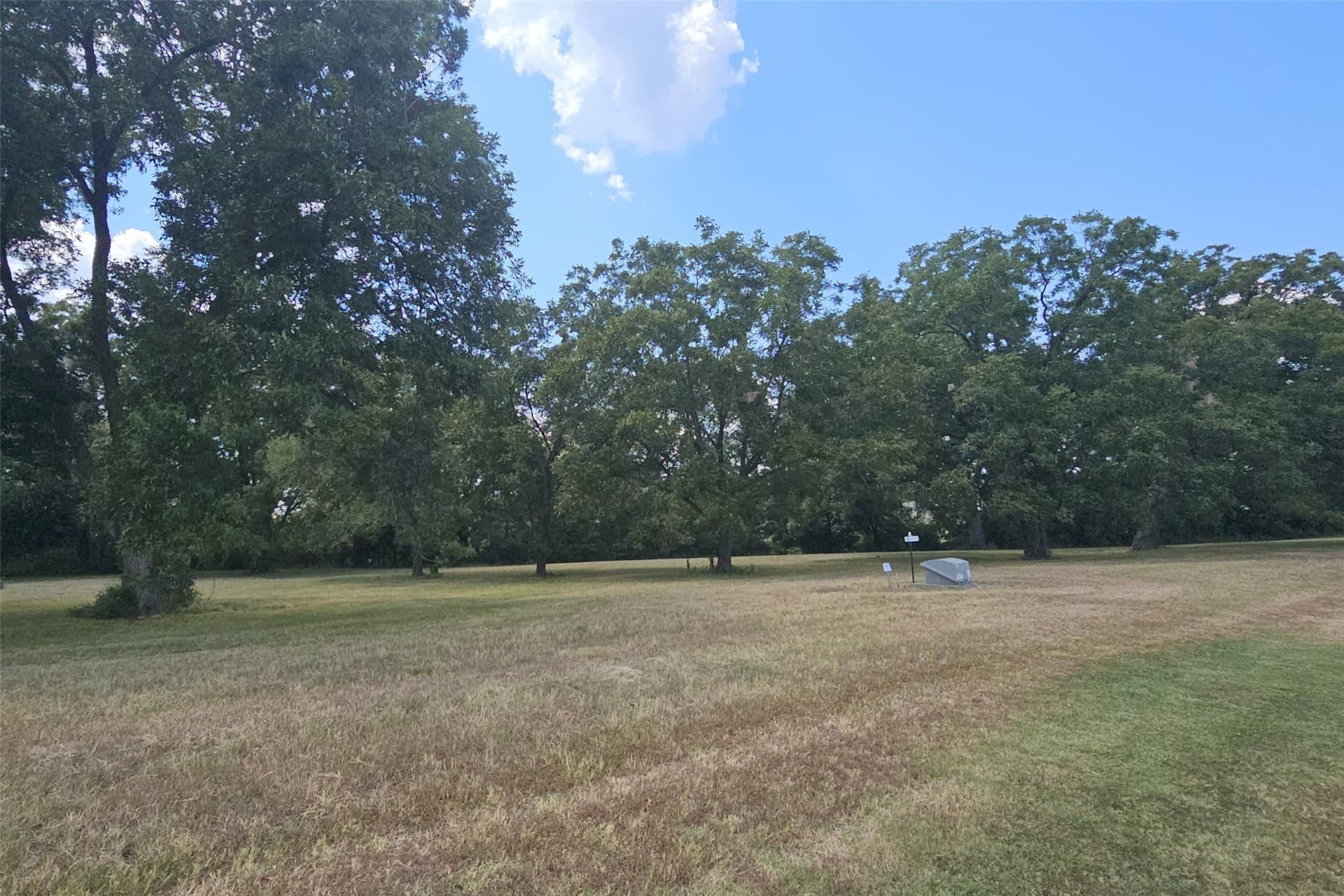 3.78 acres in Navarro County