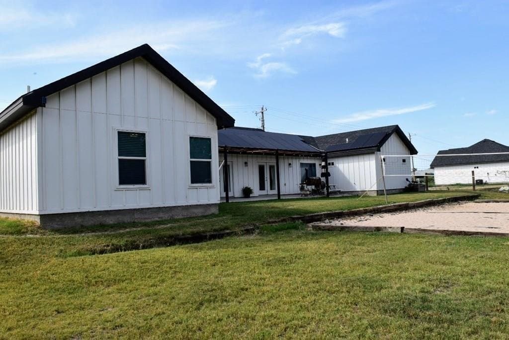 15,008 acres in Maverick County