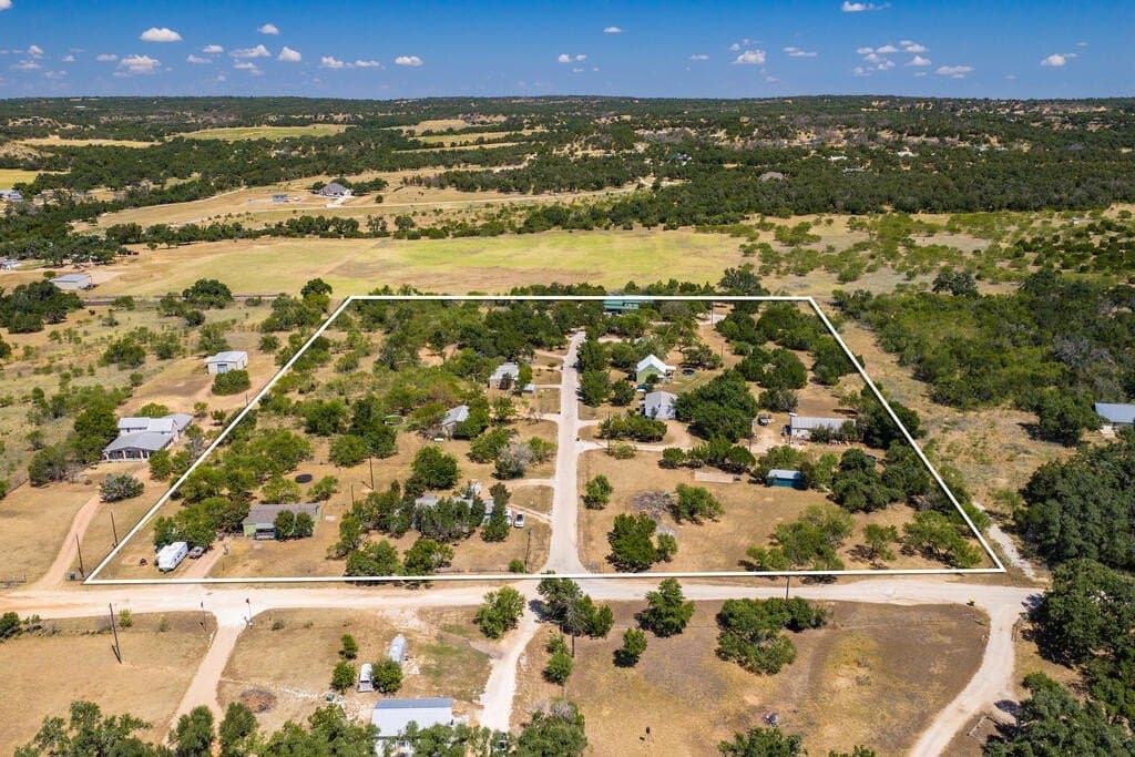 11.1 acres in Gillespie County