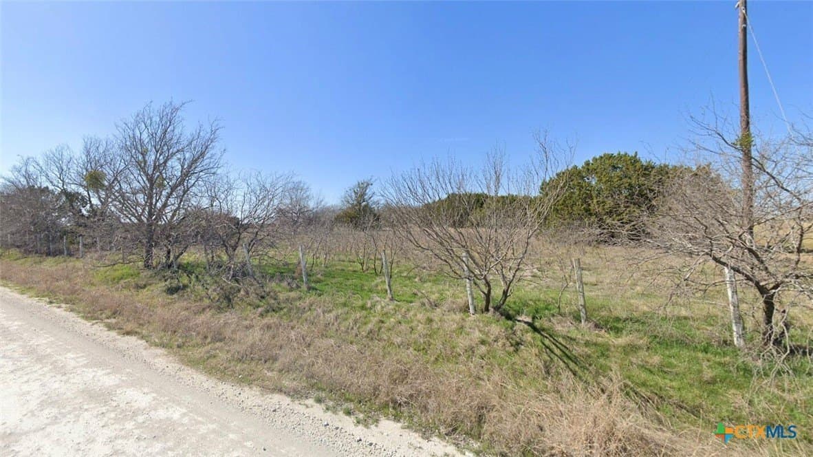 13.48 acres in Hill County - photo 4