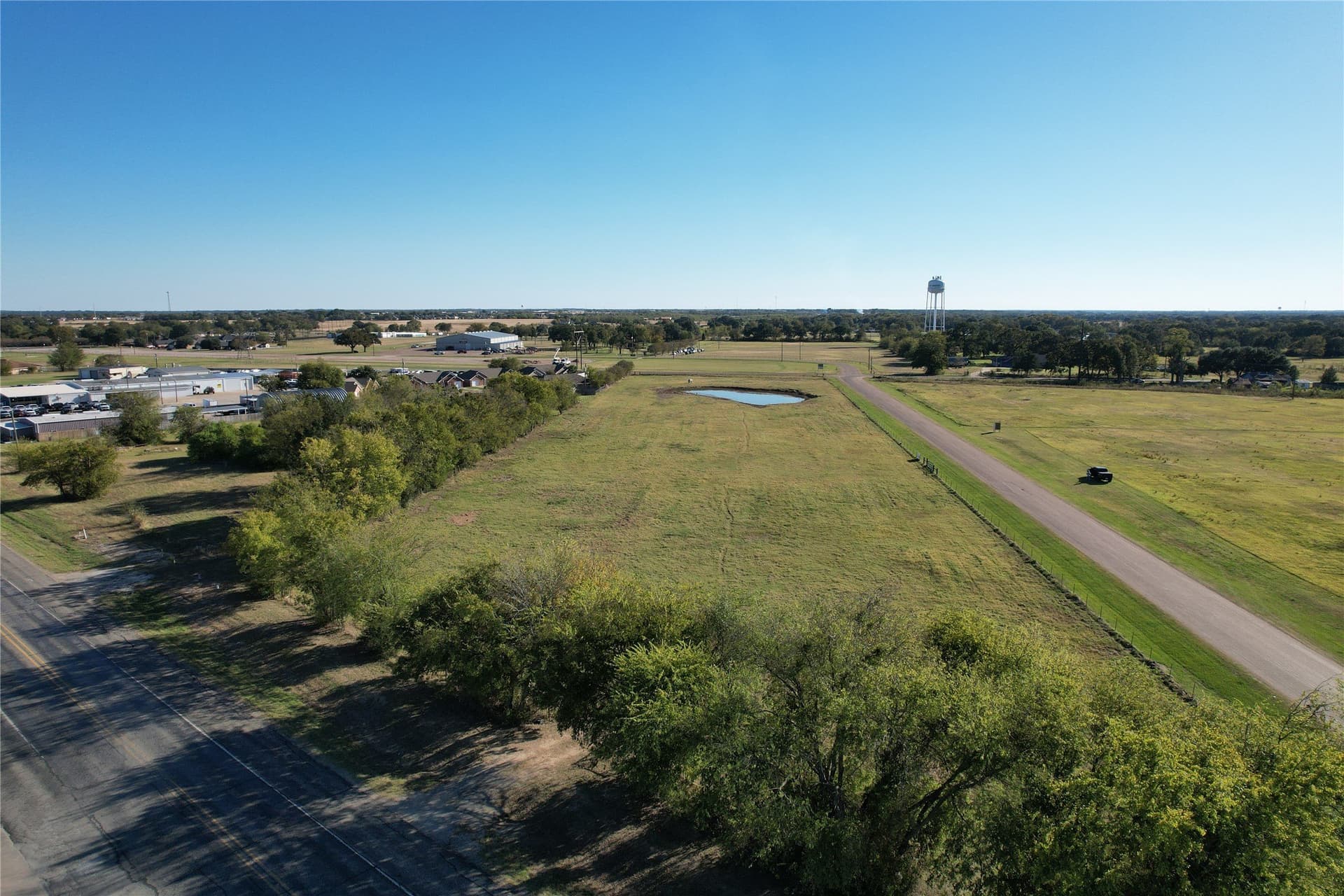 5.59 acres in Kaufman County - photo 3