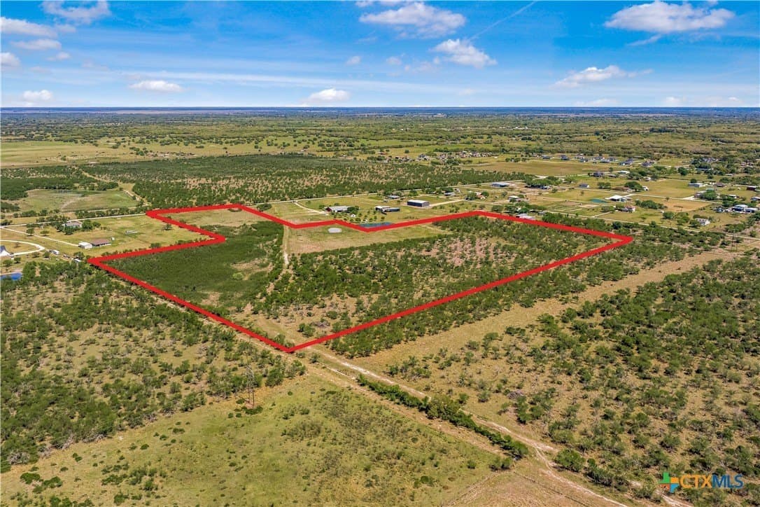 29 acres in Victoria County gallery image 3