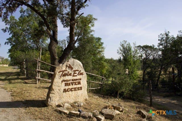 175.61 acres in Bandera County
