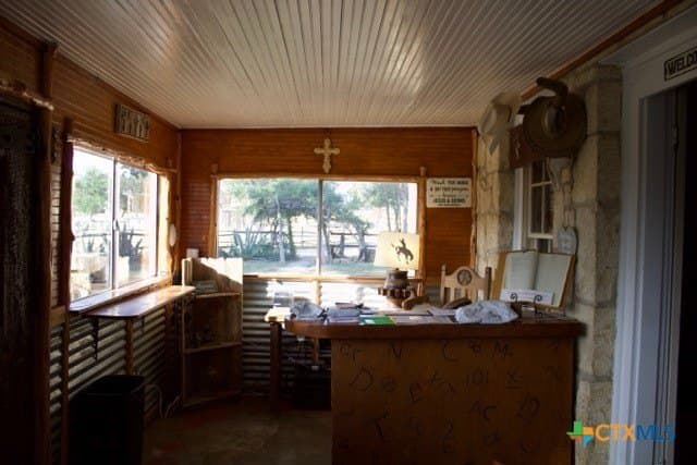 175.61 acres in Bandera County - photo 13