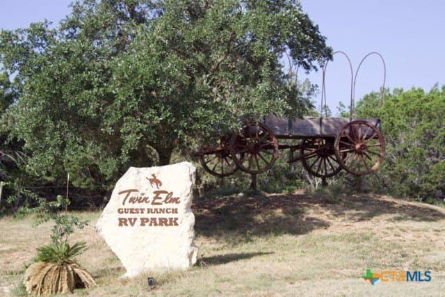 175.61 acres in Bandera County - photo 33