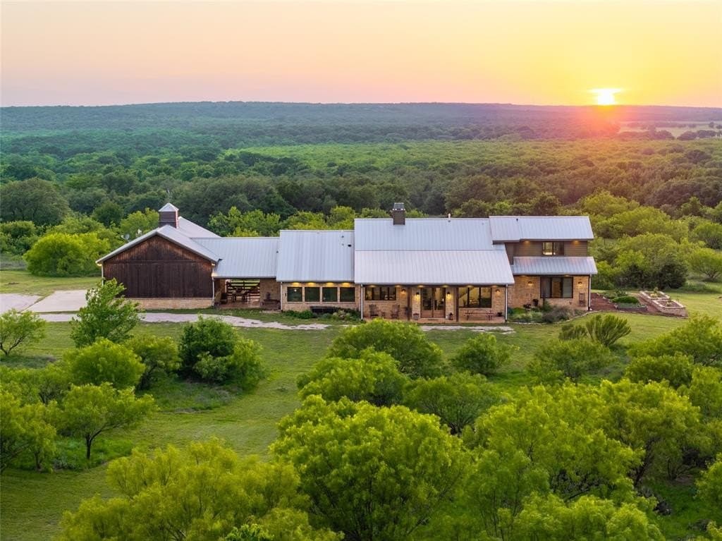 80 acres in Eastland County gallery image 3