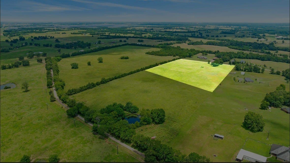 10.19 acres in Lamar County - photo 2