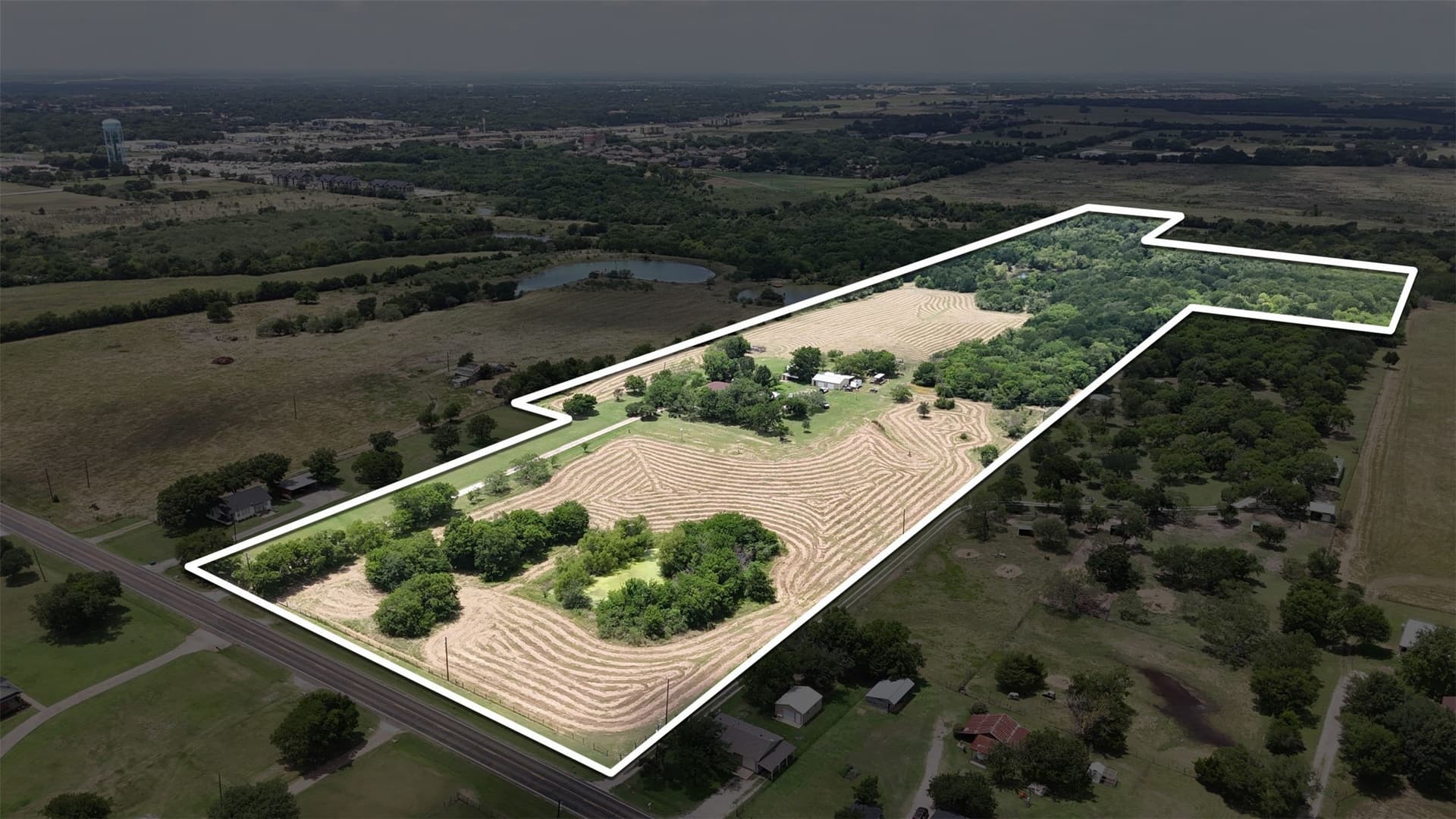 36.07 acres in Ellis County - photo 10