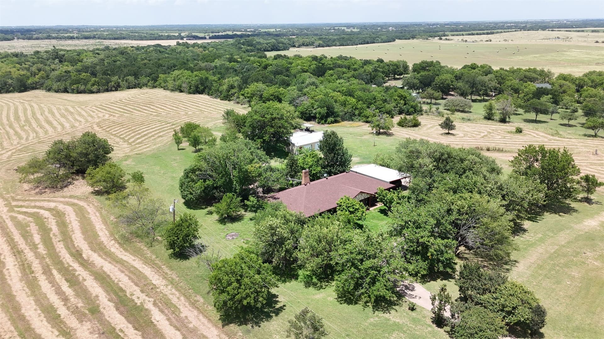 36.07 acres in Ellis County - photo 35