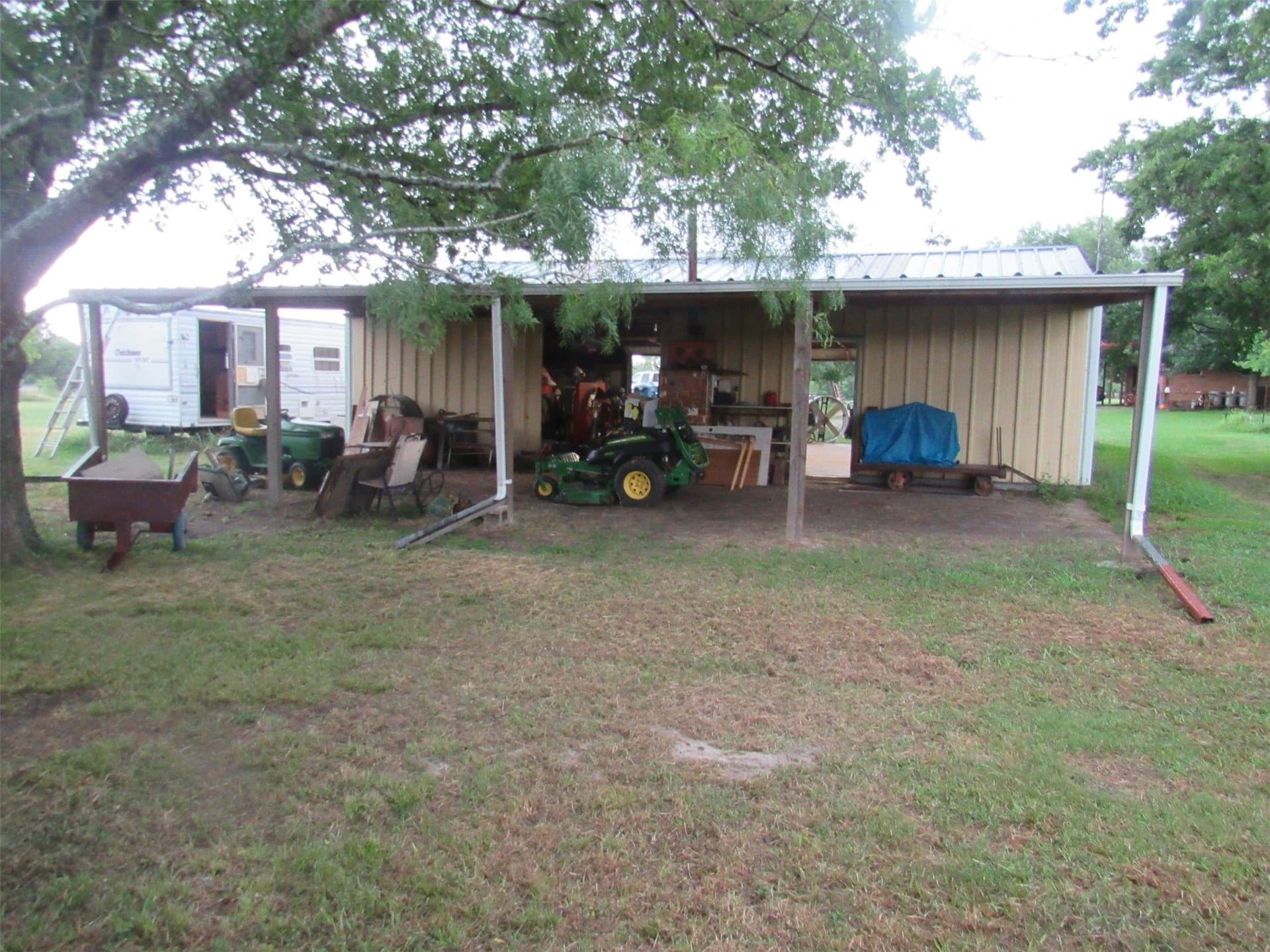 36.07 acres in Ellis County gallery image 4