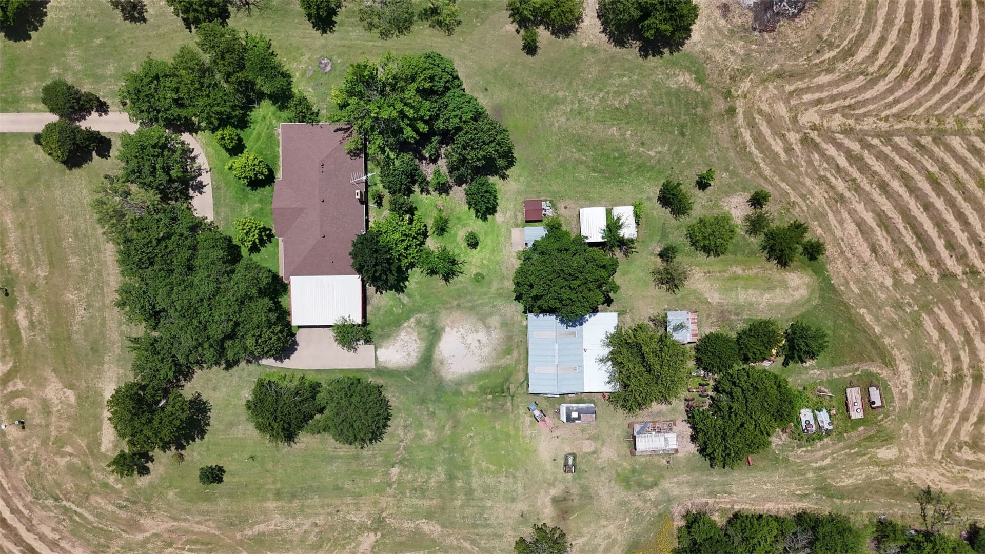 36.07 acres in Ellis County - photo 34