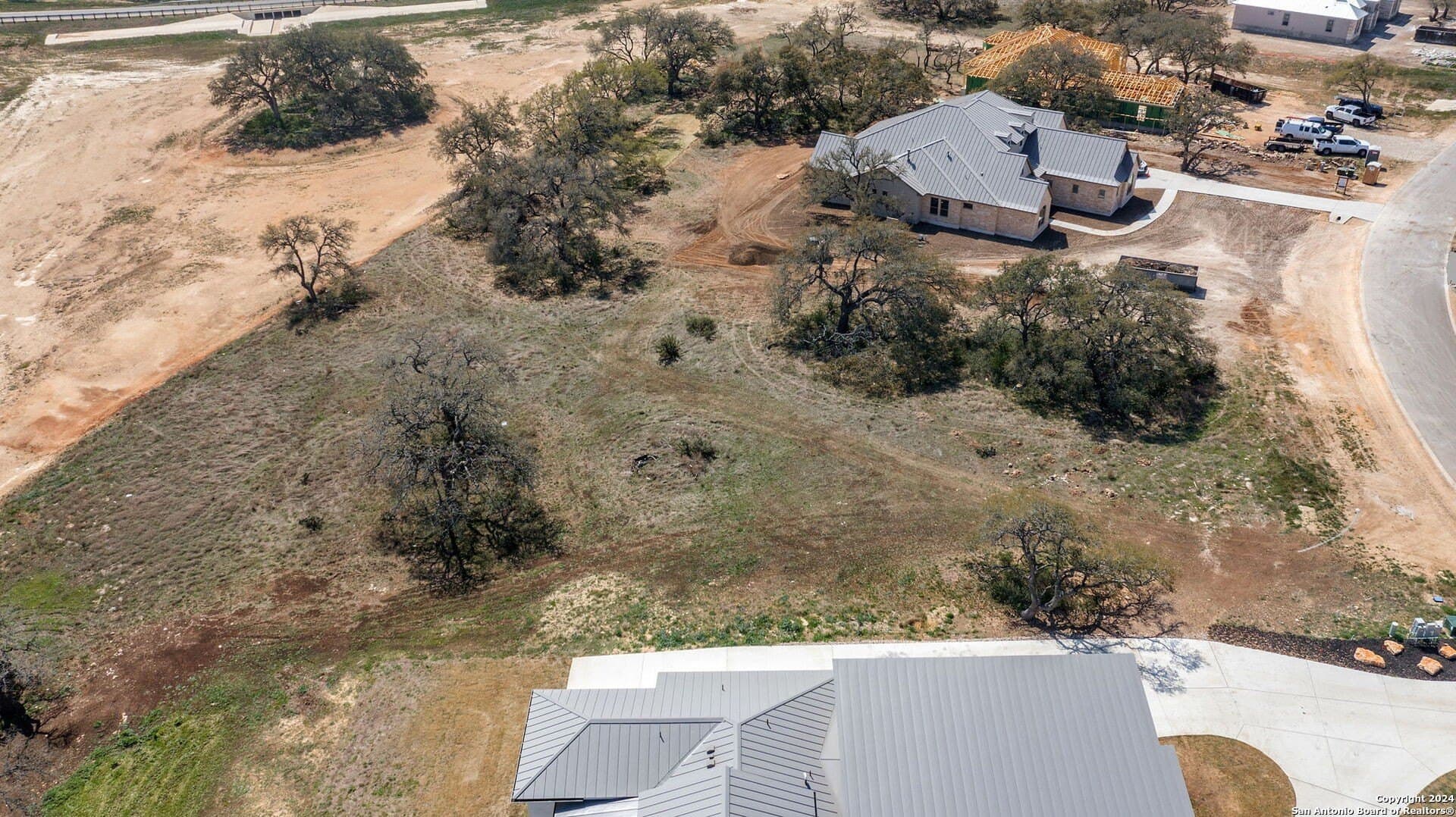 1.21 acres in Comal County - photo 6