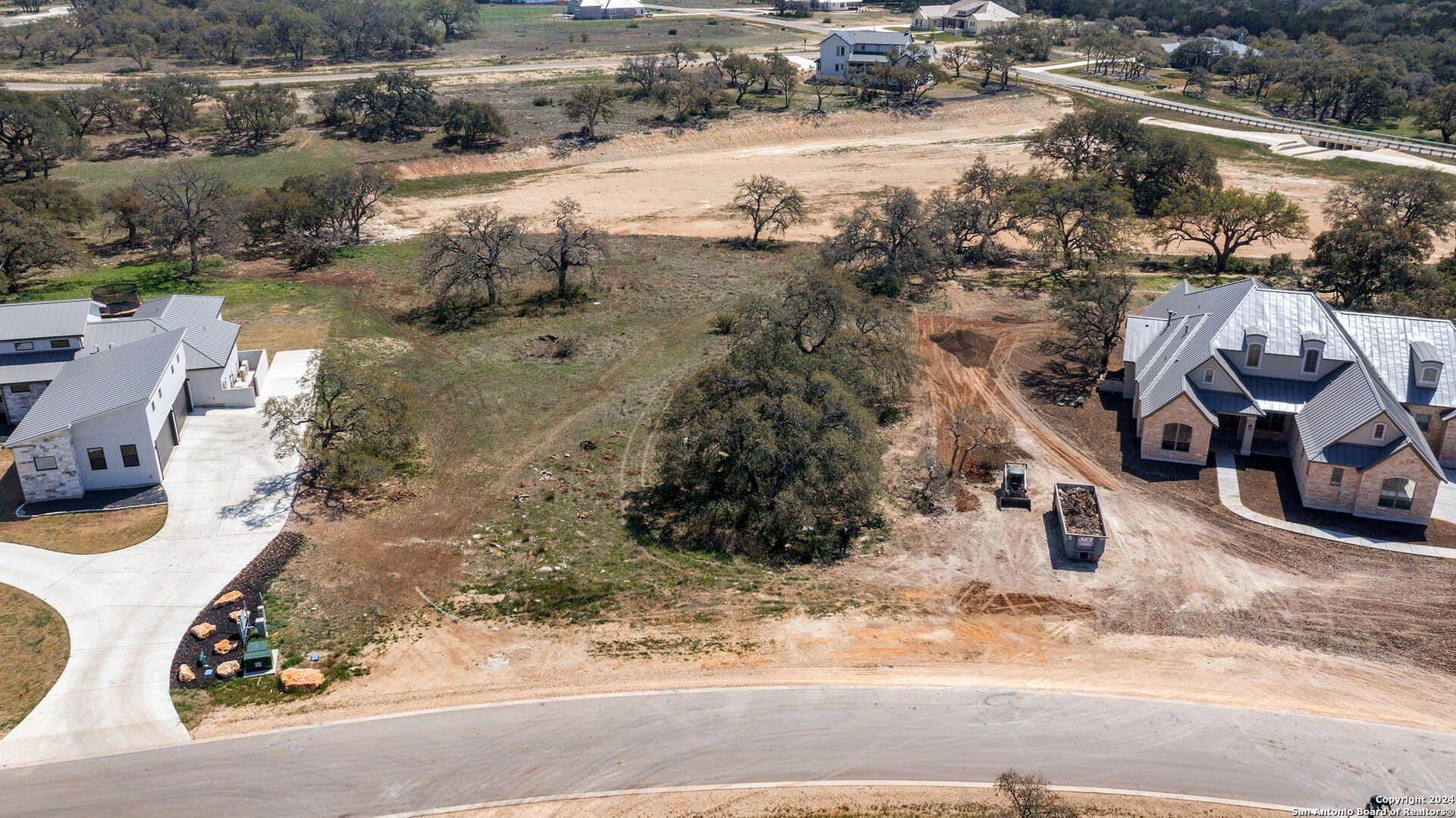 1.21 acres in Comal County gallery image 2