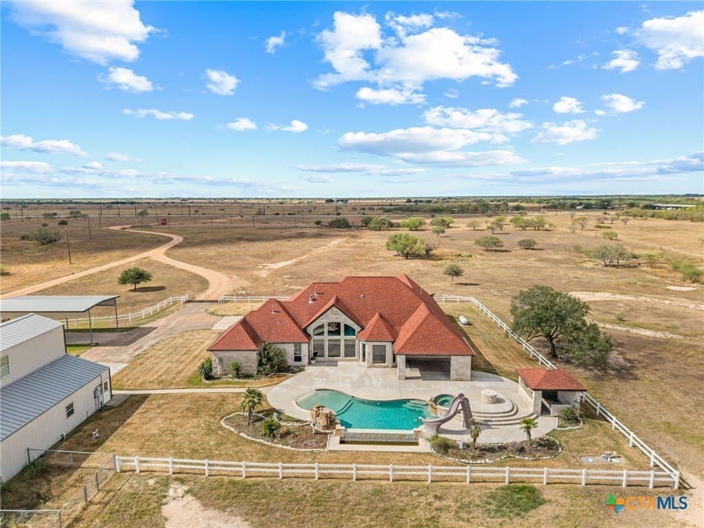 36.65 acres in Victoria County - photo 3