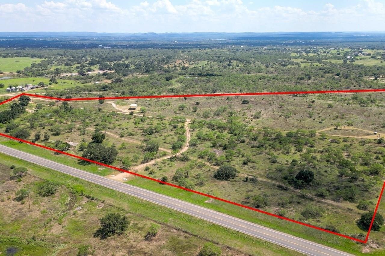35 acres in Llano County