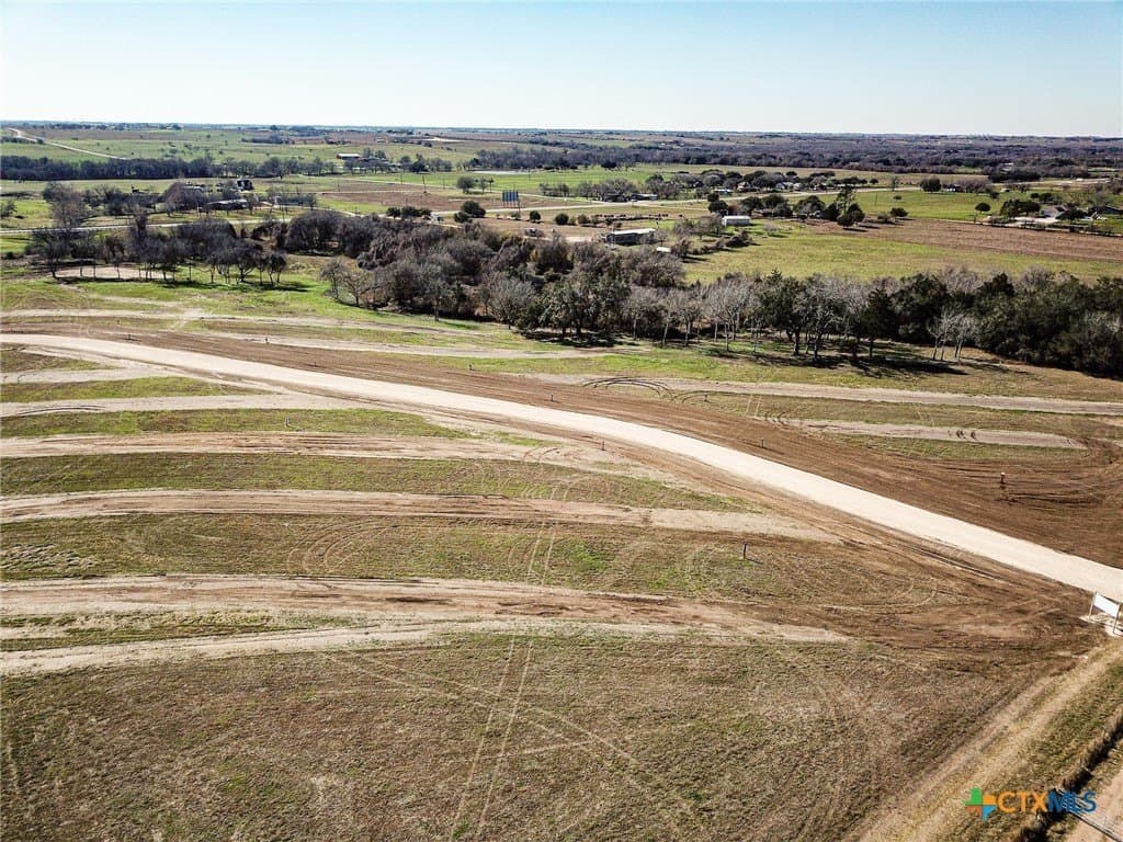 1.97 acres in Lavaca County gallery image 4
