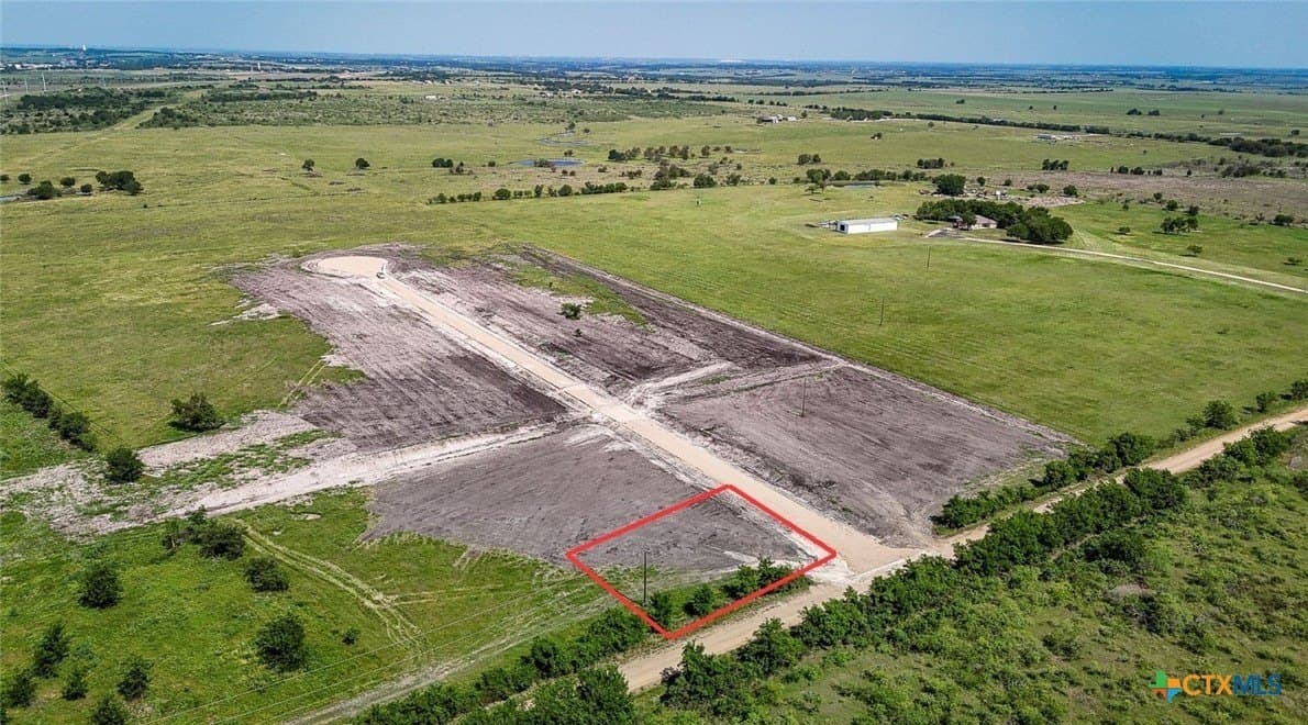 0.84 acres in Milam County