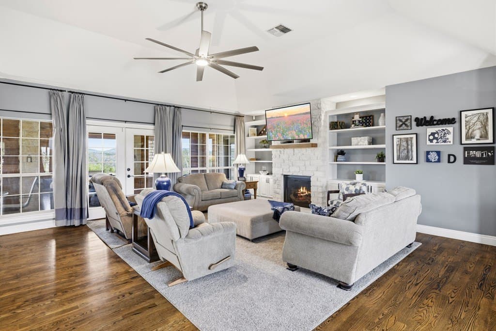 44.24 acres in Kerr County gallery image 4