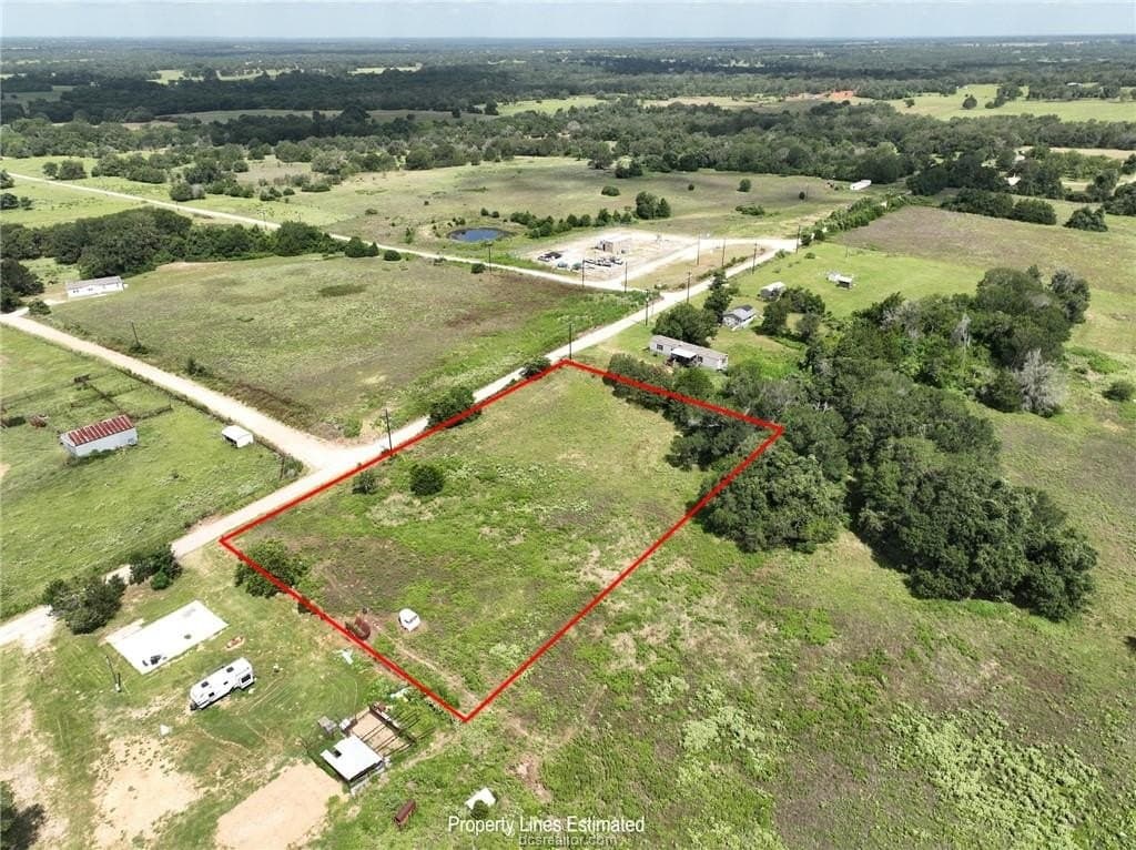 1.68 acres in Burleson County - photo 12
