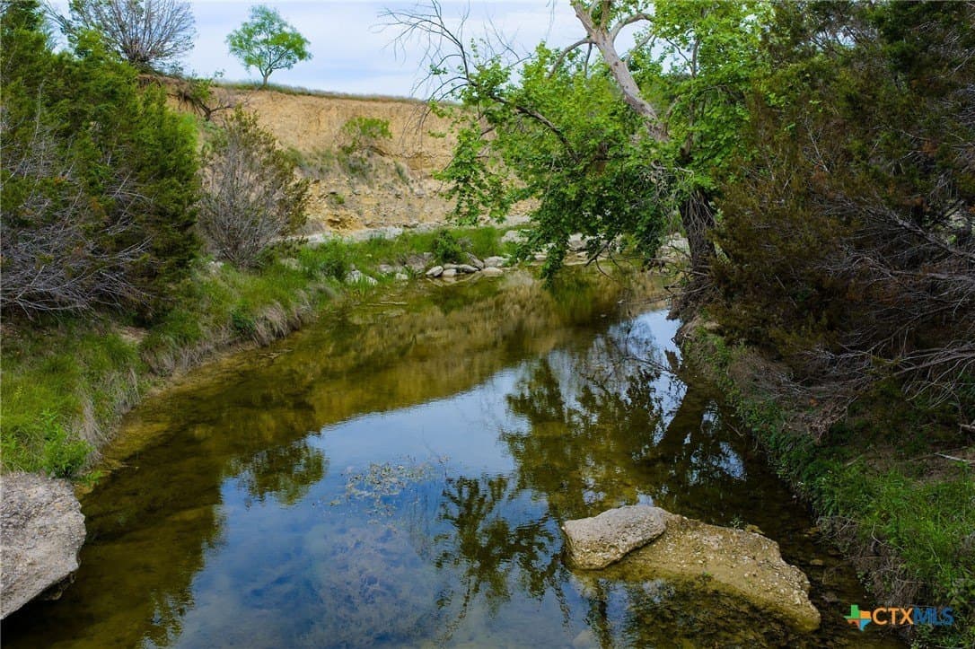 472 acres in Lampasas County - photo 18