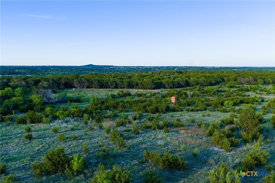 472 acres in Lampasas County gallery image 3