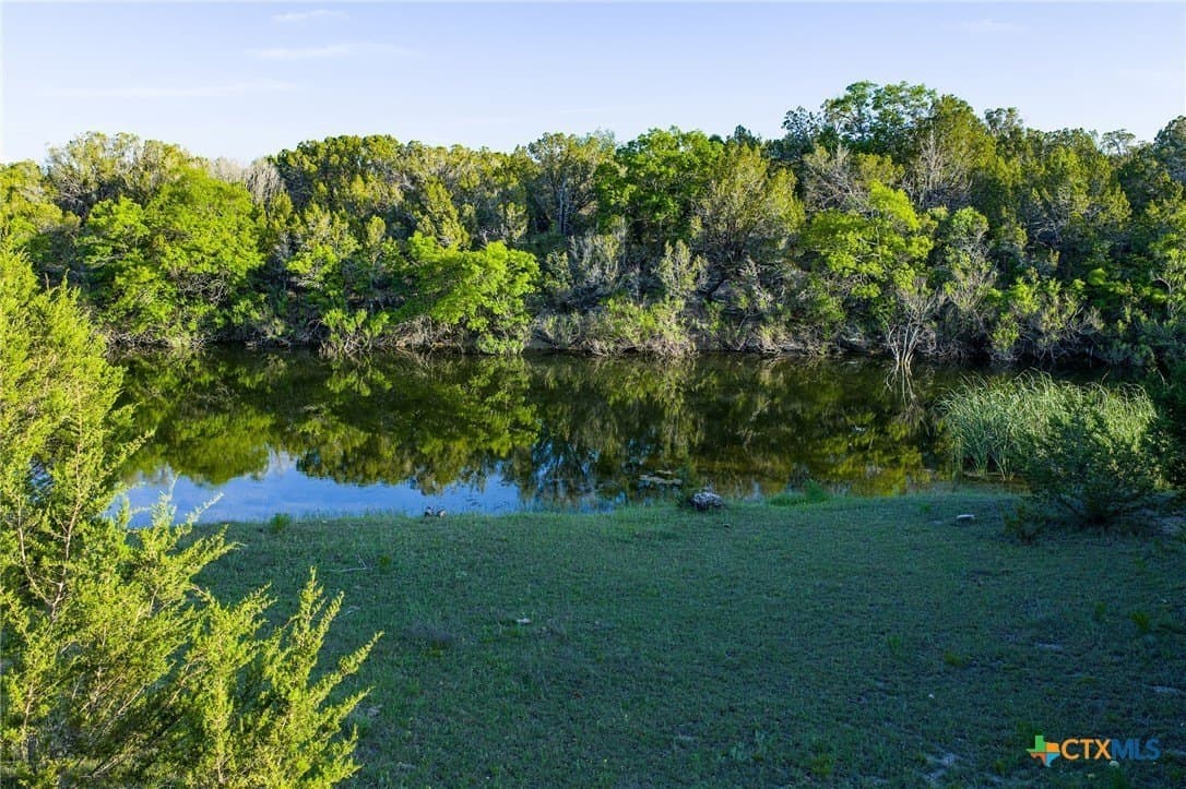 472 acres in Lampasas County gallery image 2