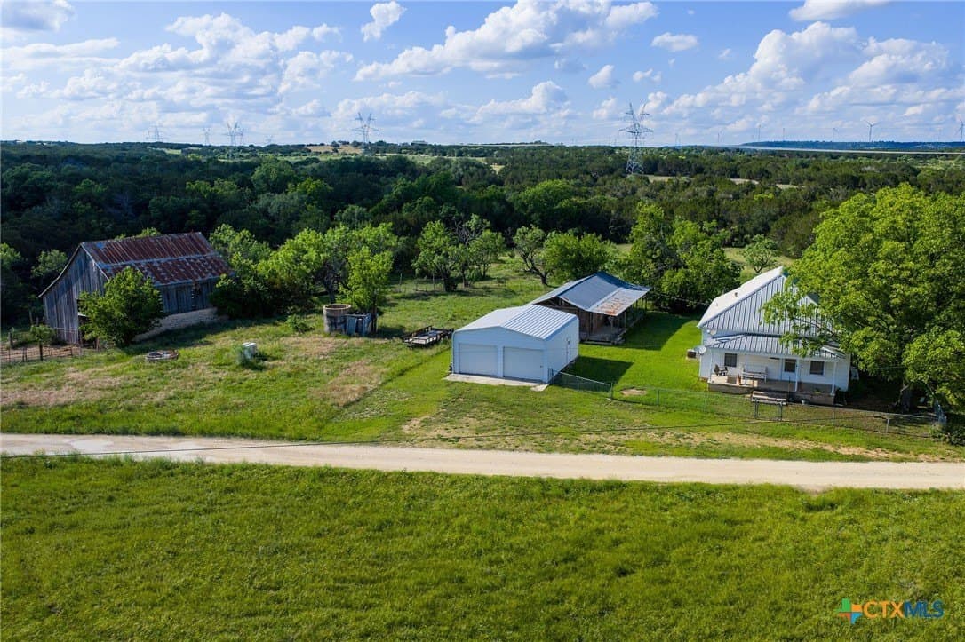 472 acres in Lampasas County - photo 25