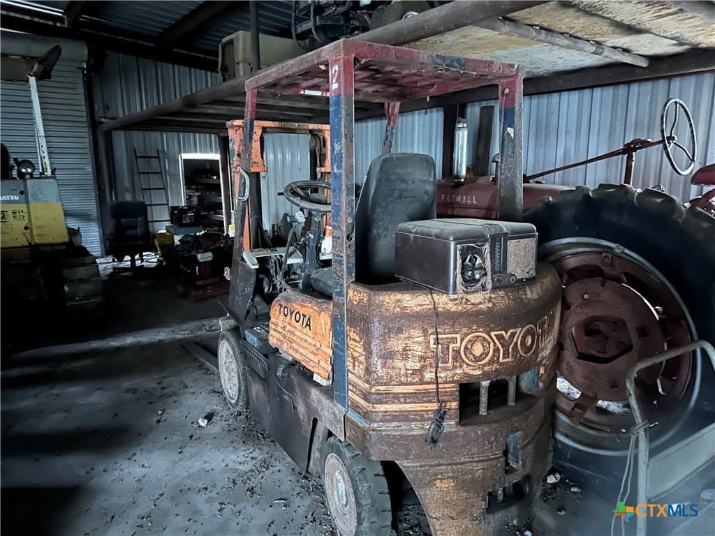 10 acres in Victoria County gallery image 4