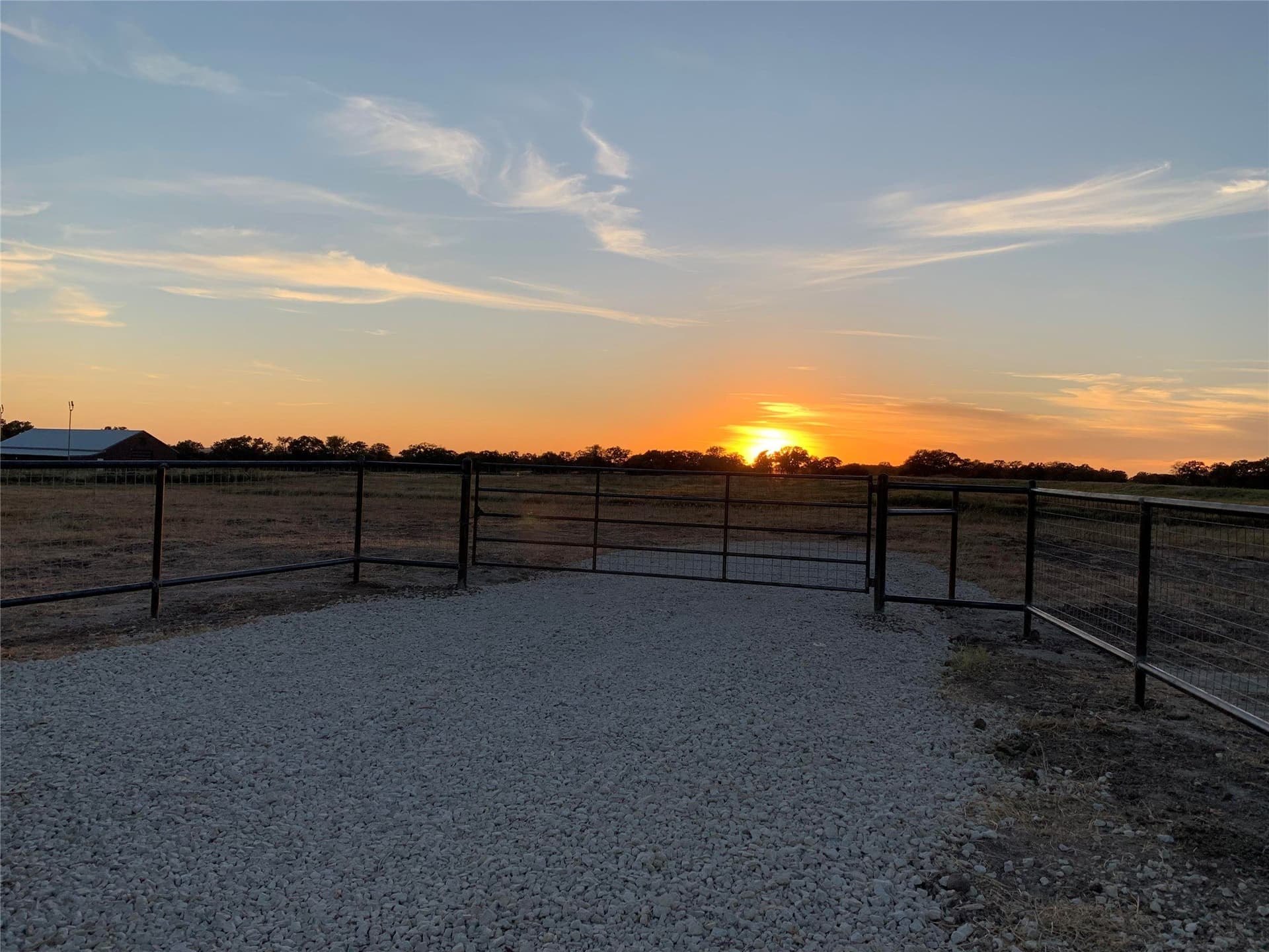 2 acres in Hood County gallery image 2