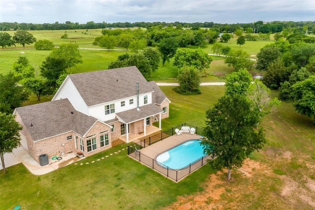 23.5 acres in Hill County gallery image 4