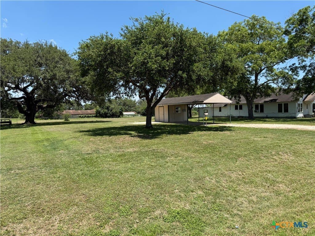 0.3 acres in Lavaca County