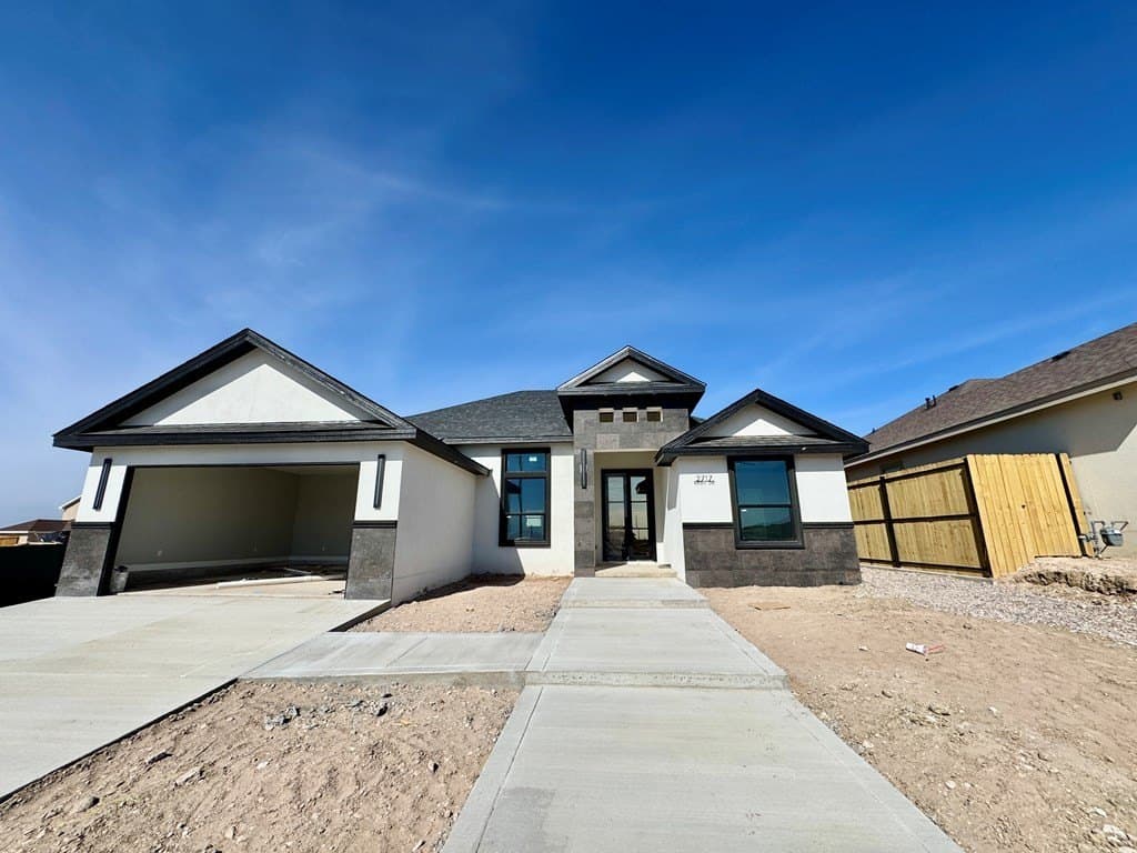 7,800 acres in Maverick County gallery image 4