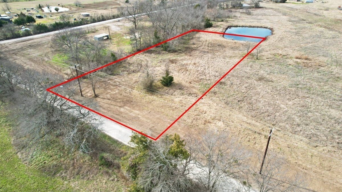 1.27 acres in Hunt County