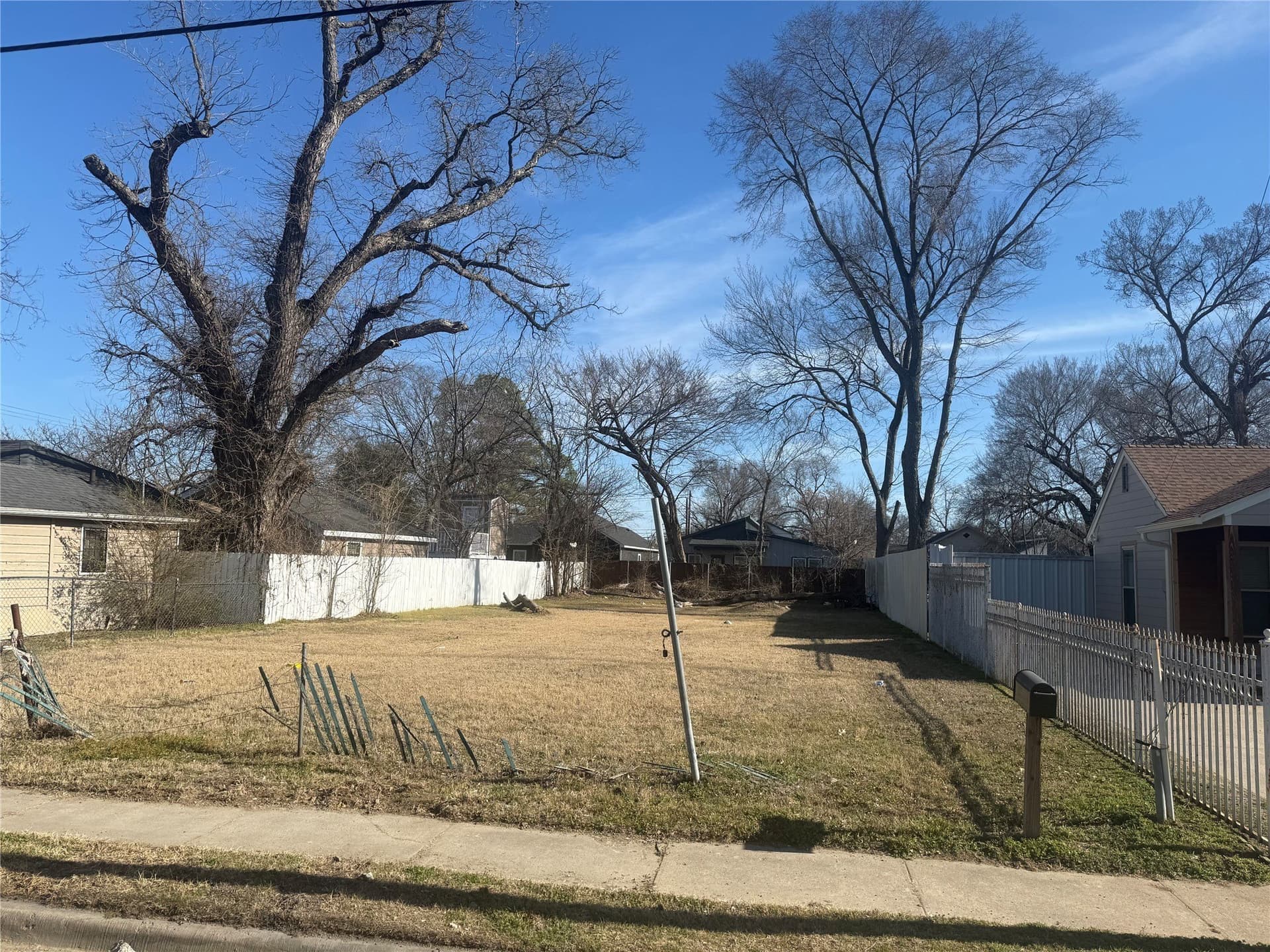 0.16 acres in Dallas County - photo 6