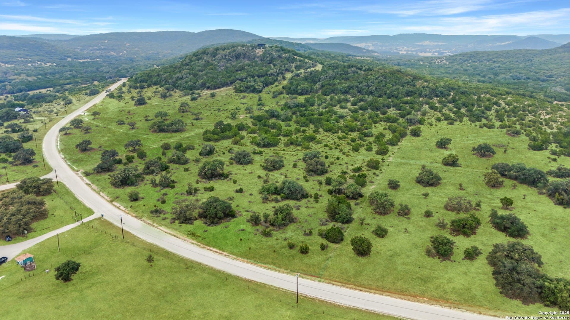 10.46 acres in Bandera County gallery image 2